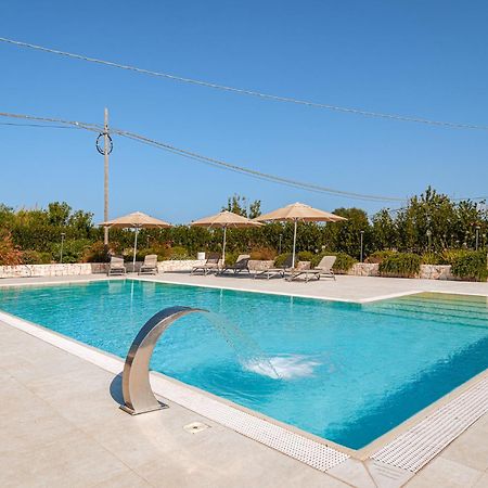 Pati Design Apartments - With Private Patio Or Terrace And Swimming Pool Monopoli Exterior photo