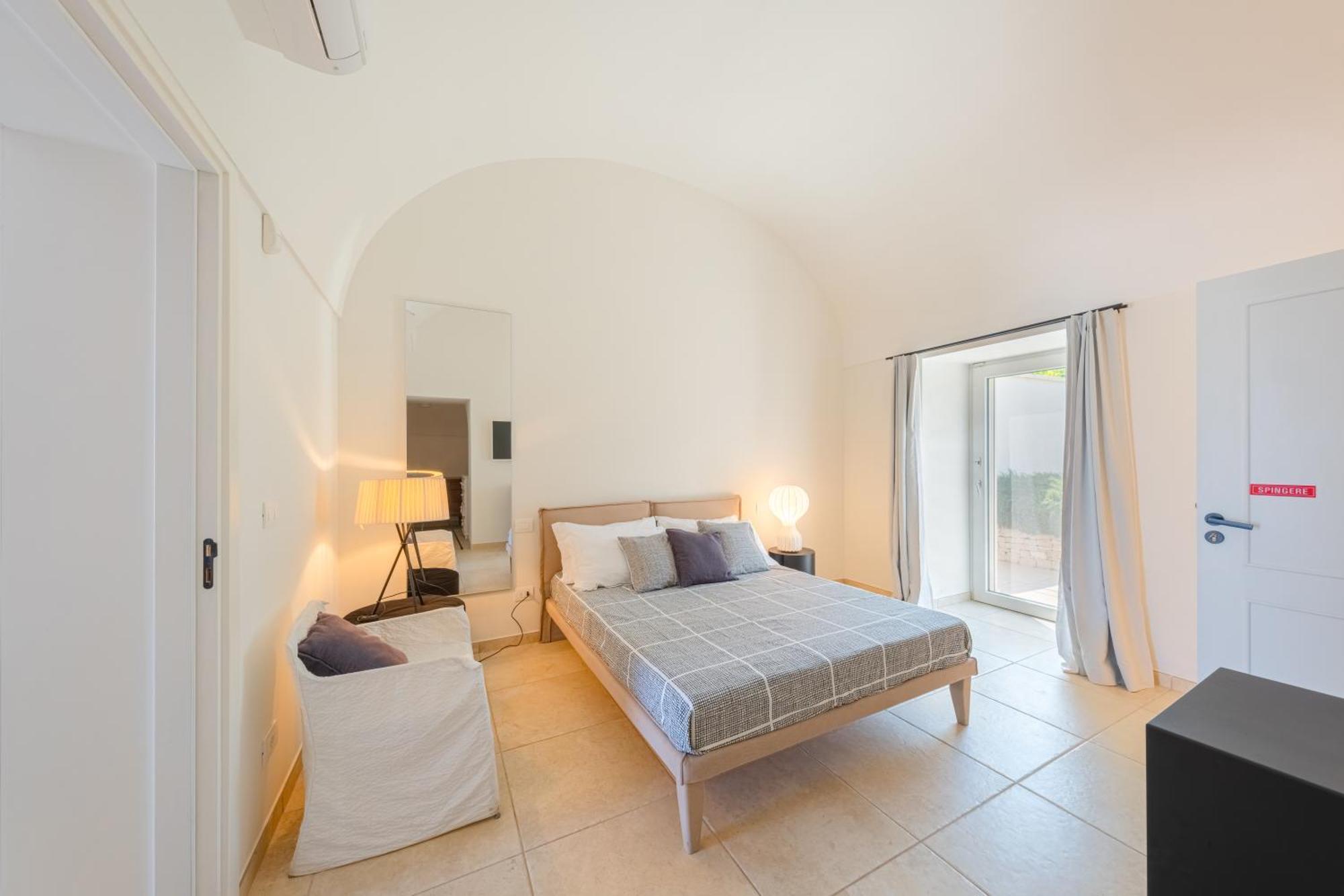 Pati Design Apartments - With Private Patio Or Terrace And Swimming Pool Monopoli Exterior photo