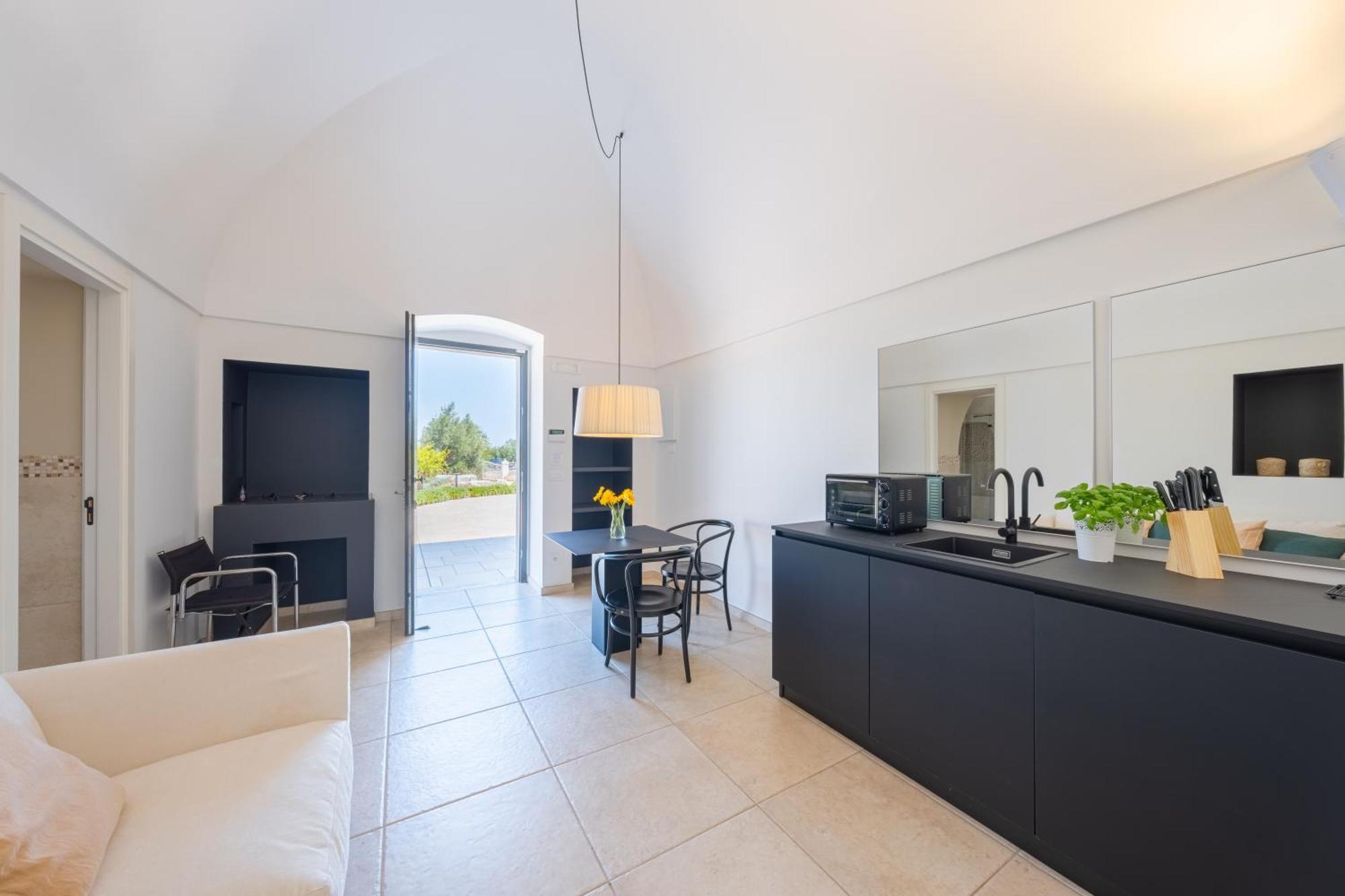 Pati Design Apartments - With Private Patio Or Terrace And Swimming Pool Monopoli Exterior photo