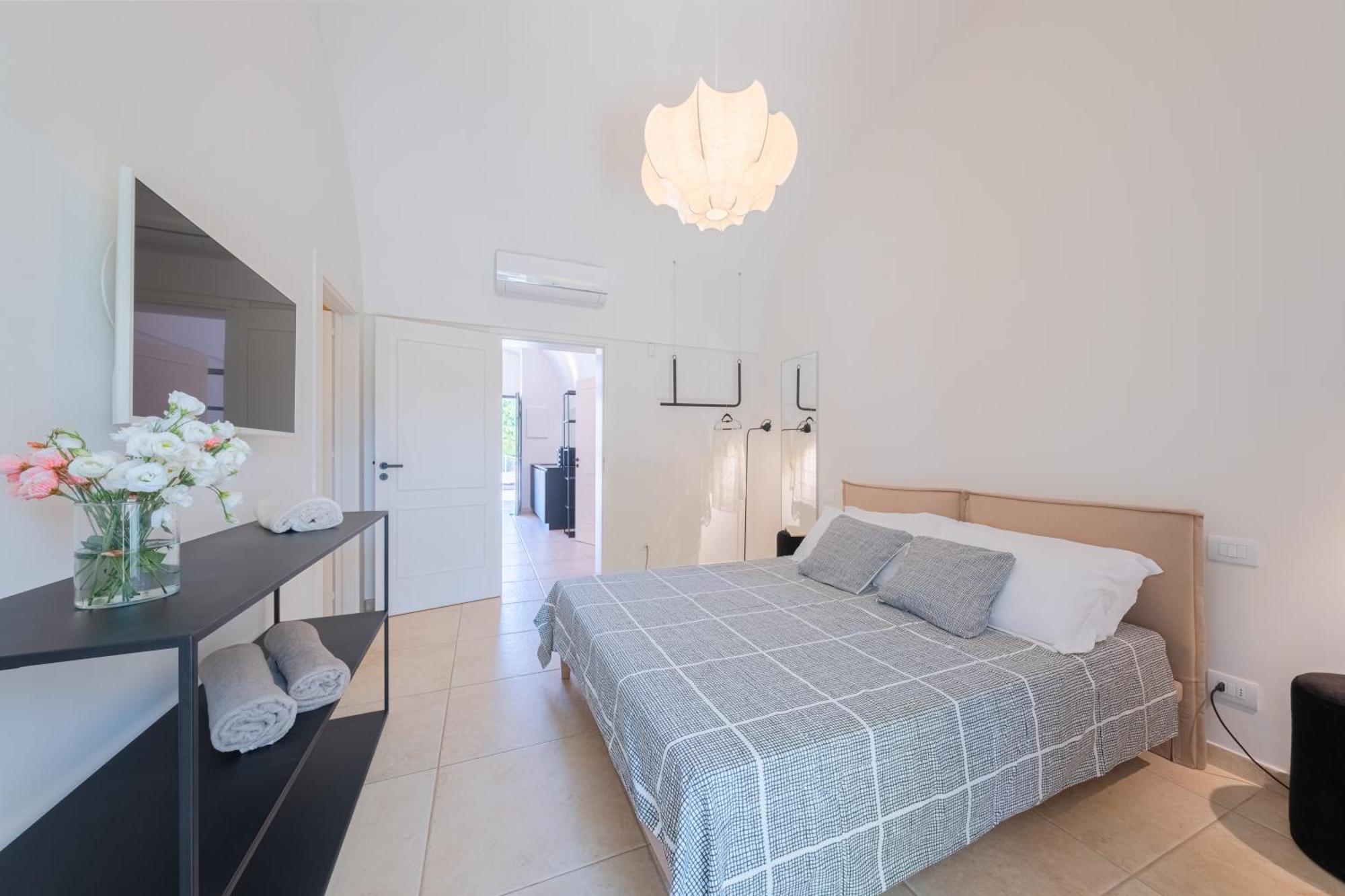 Pati Design Apartments - With Private Patio Or Terrace And Swimming Pool Monopoli Exterior photo