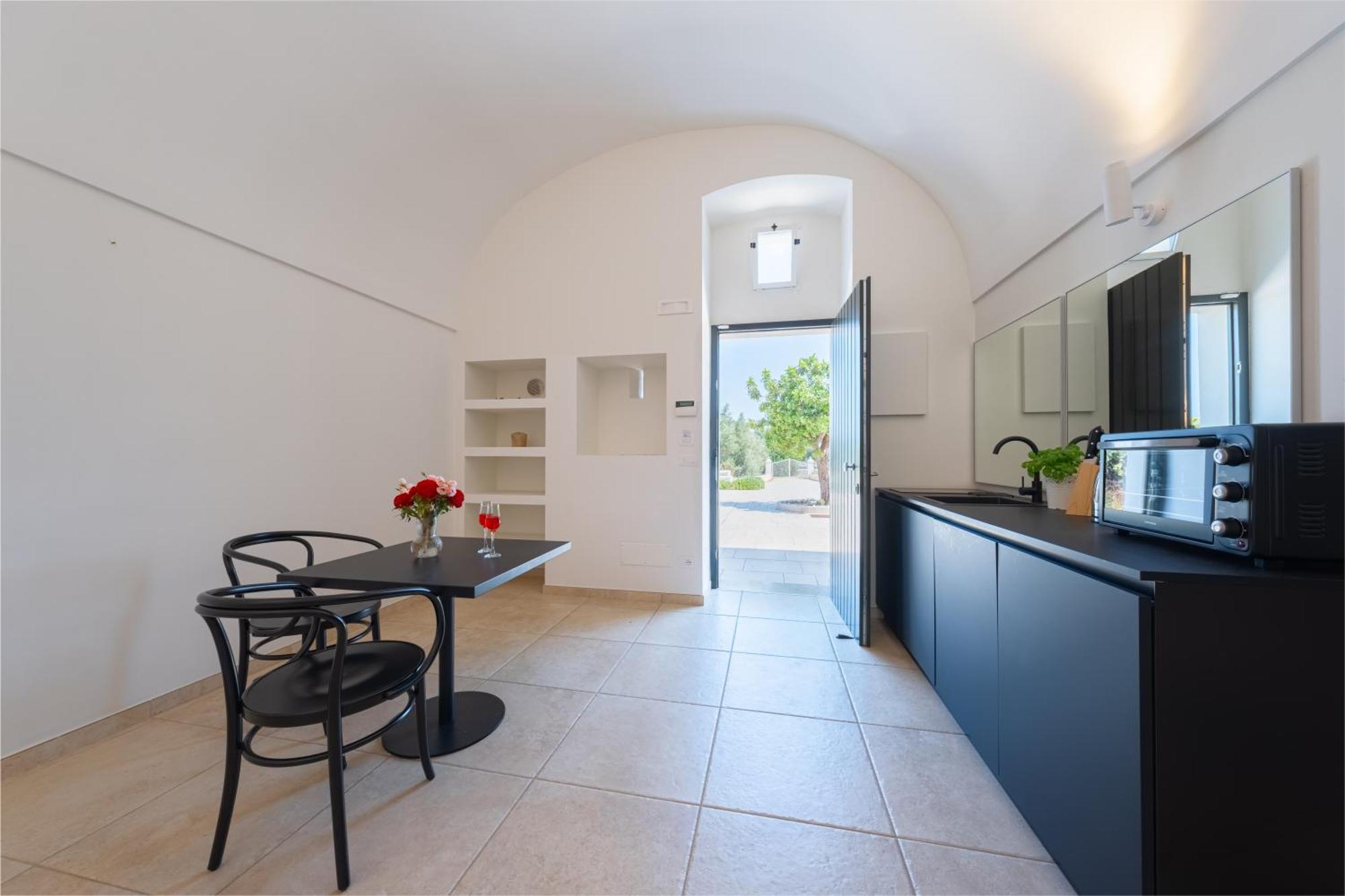 Pati Design Apartments - With Private Patio Or Terrace And Swimming Pool Monopoli Exterior photo