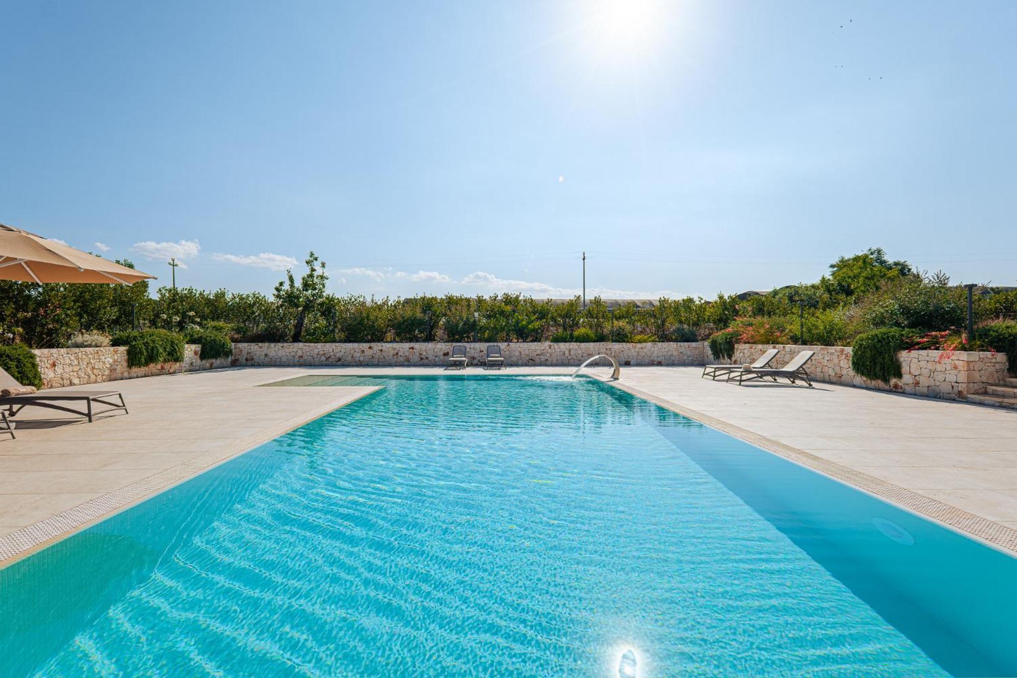 Pati Design Apartments - With Private Patio Or Terrace And Swimming Pool Monopoli Exterior photo
