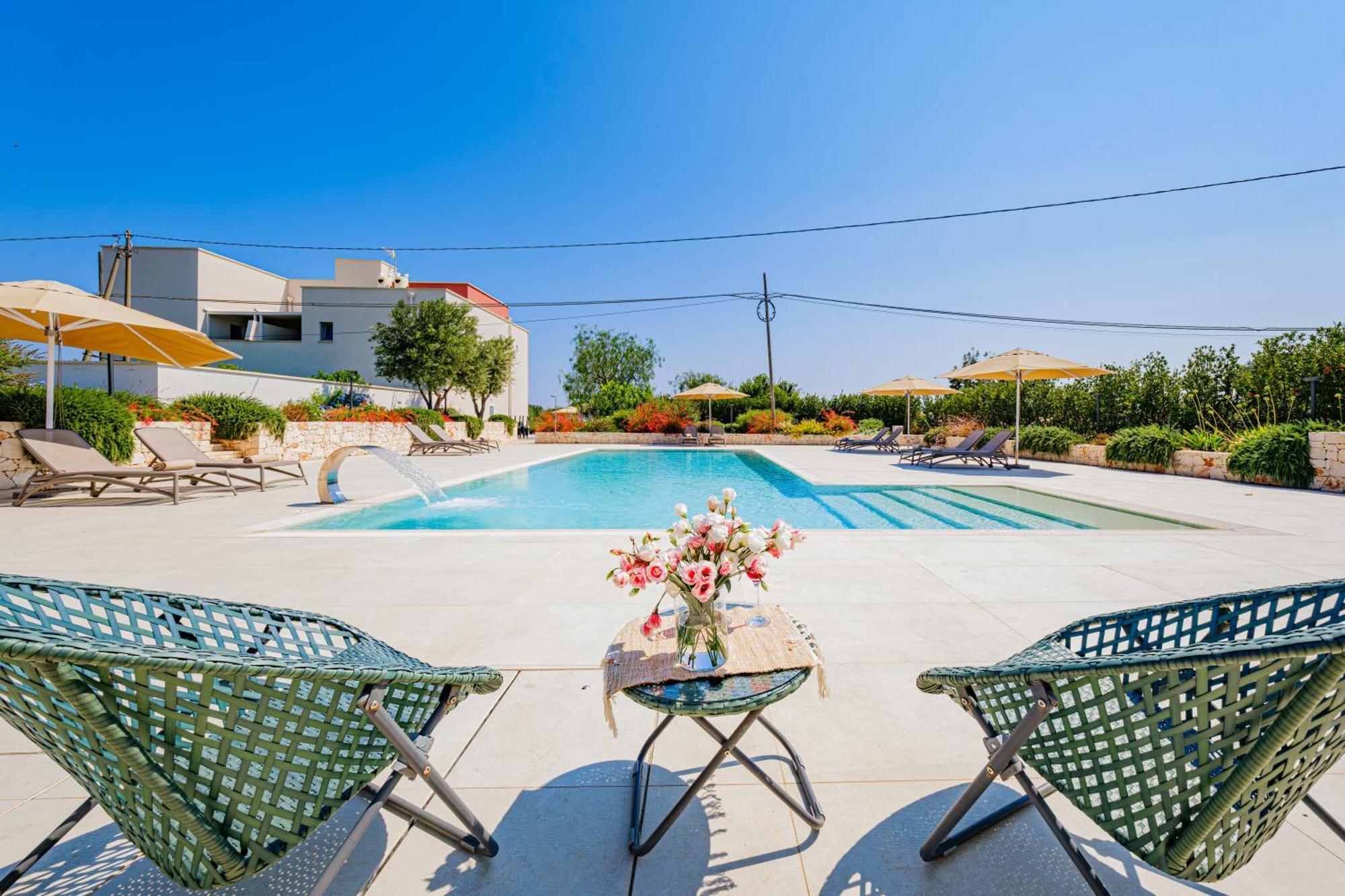 Pati Design Apartments - With Private Patio Or Terrace And Swimming Pool Monopoli Exterior photo
