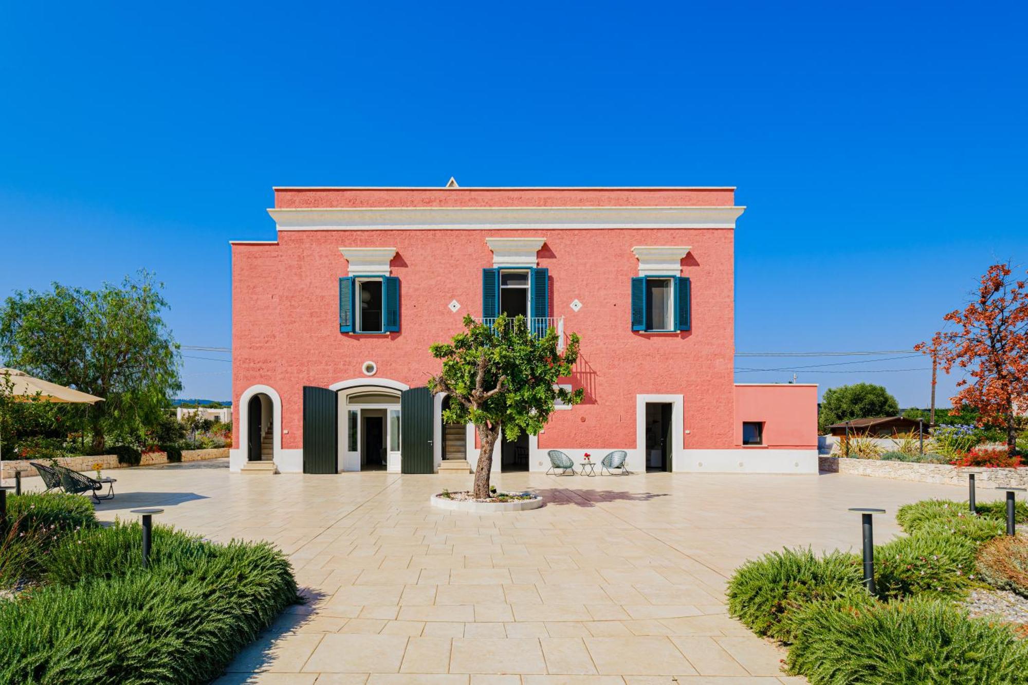 Pati Design Apartments - With Private Patio Or Terrace And Swimming Pool Monopoli Exterior photo